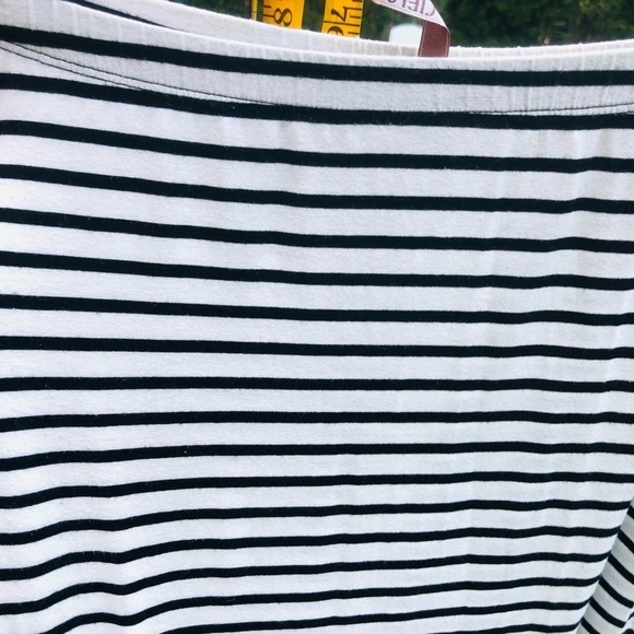 Cielo size Medium black & white stripe pull on maxi skirt with stretch - Picture 3 of 8